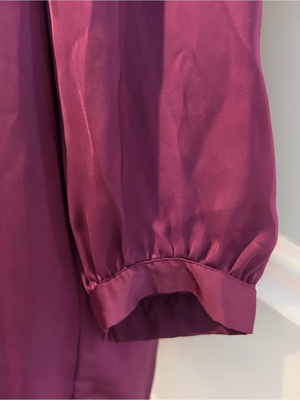 Banana Republic Satin V-Neck Blouse — Purple Size M